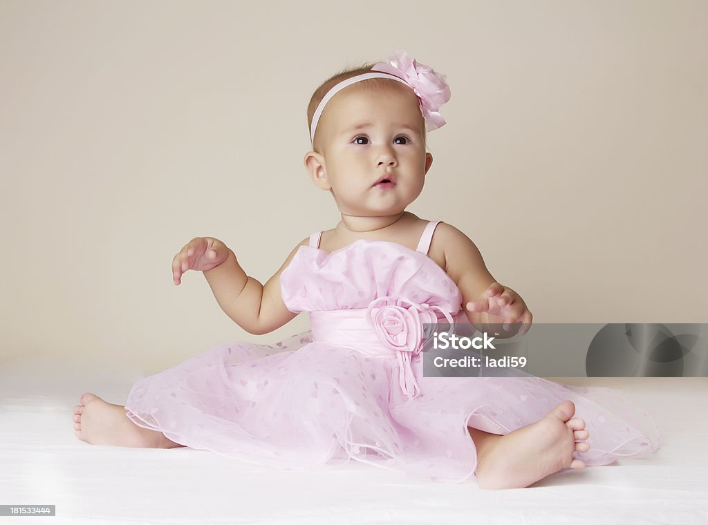 Baby Mädchen im rosa Kleid. - Lizenzfrei Baby Stock-Foto