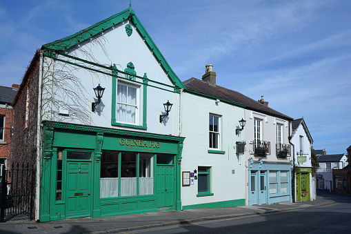 Wareham, UK. 4 September 2023. Entrance to The Bear pub on the high street in Wareham