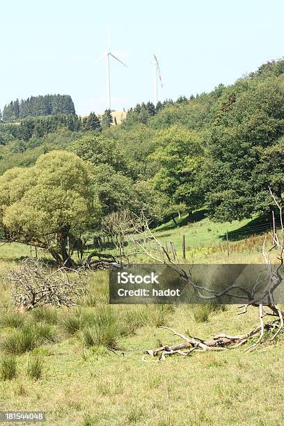 Green Valley Stockfoto und mehr Bilder von Baum - Baum, Berg, Blau