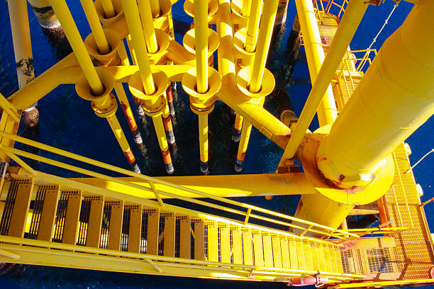 istock Pipelines in oil and gas platform 181555510