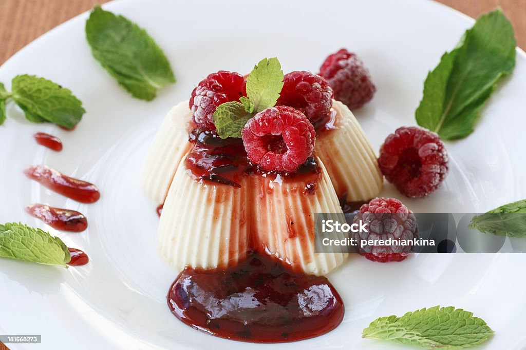 Frutos Panna Cotta - Royalty-free Aparar Madeira Foto de stock