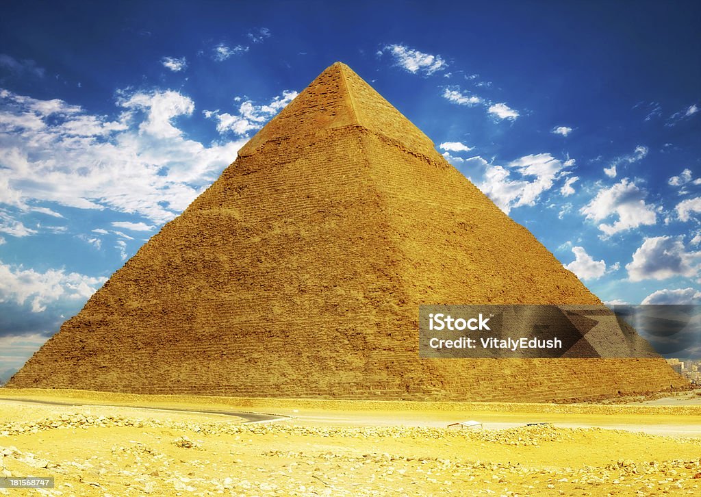 Wielka Piramida położony w Gizie. - Zbiór zdjęć royalty-free (Giza)