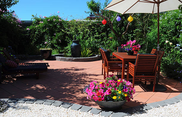 istock Beautiful and lush courtyard garden 181573461