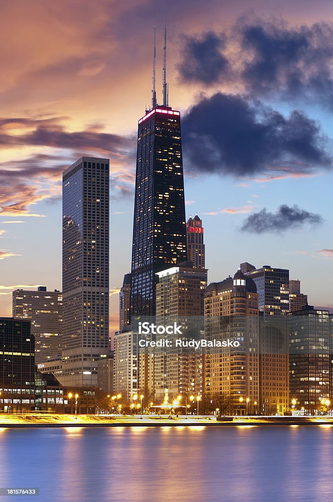 Evening image showing Chicago skyline near the bay Image of Chicago downtown skyline during beautiful sunset. Chicago - Illinois Stock Photo