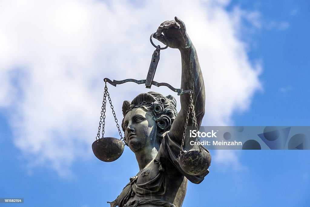 Статуя леди юстиции - Стоковые фото Архитектура роялти-фри