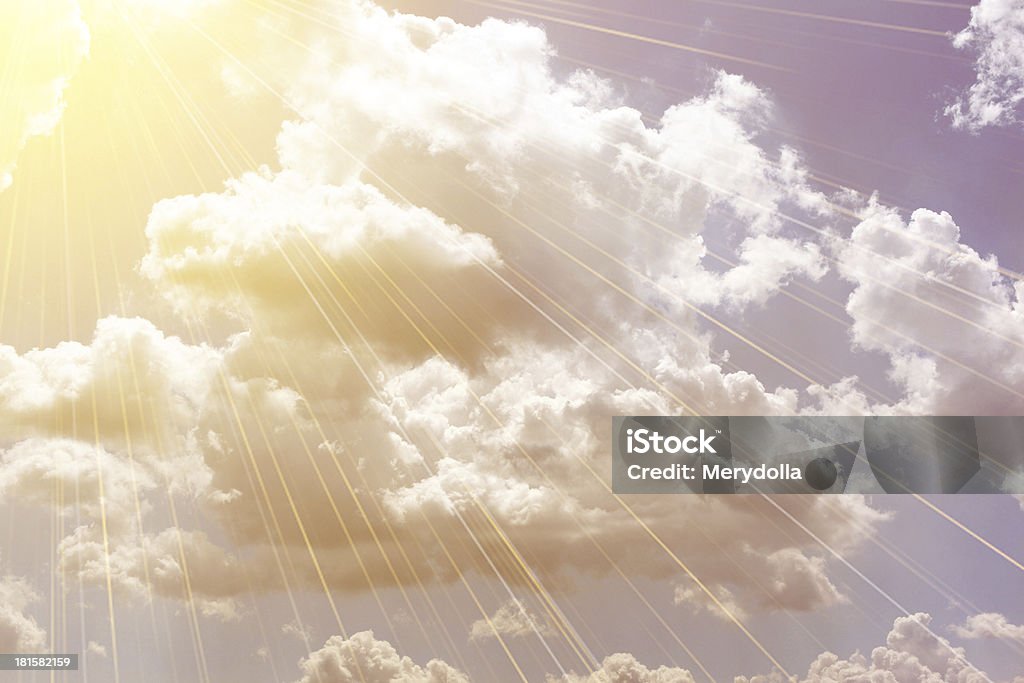 beutiful nuages - Photo de Bible libre de droits