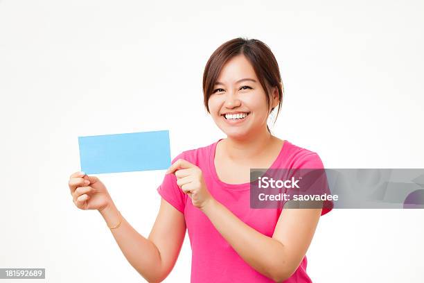 Cartões De Visita Em Branco E Sinais - Fotografias de stock e mais imagens de Adulto - Adulto, Carregar, Cartão de Negócios