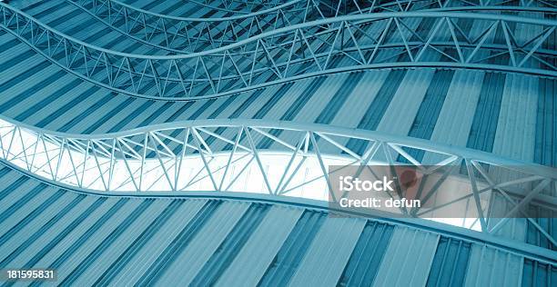 現代的な建築物の天井の細部 - ガラスのストックフォトや画像を多数ご用意 - ガラス, ショッピングセンター, デザイン