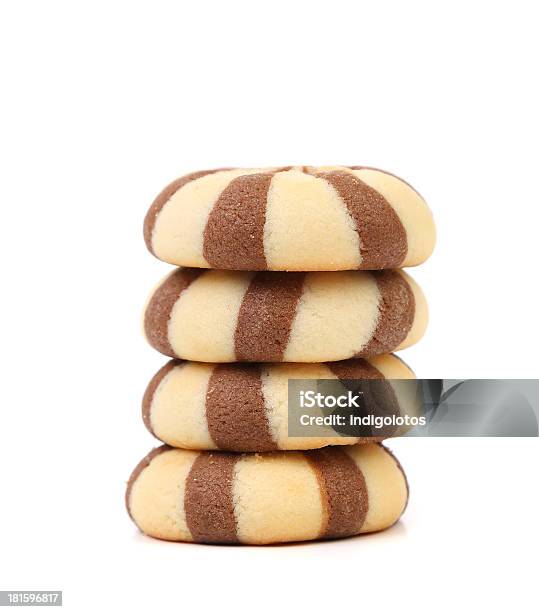 Cioccolato Biscotti Di Chiodi Di Garofano Stack - Fotografie stock e altre immagini di Biscotto di pasta frolla - Biscotto di pasta frolla, Biscotto secco, Cibo