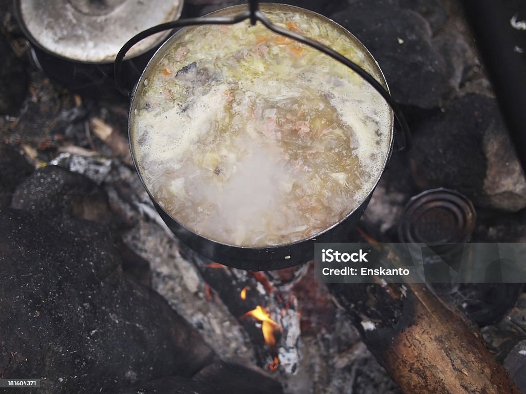 Hoguera de la cocina tradicional - Foto de stock de Acero libre de derechos