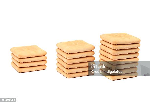 Foto de Stakes Saltine Refrigerante Cracker e mais fotos de stock de Amarelo - Amarelo, Assado no Forno, Biscoito