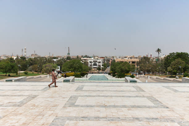 widok na centrum karaczi, pakistan - mazar zdjęcia i obrazy z banku zdjęć