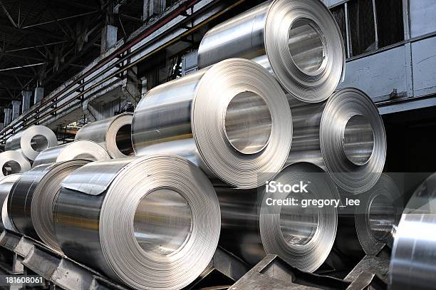 Rollos Foto de stock y más banco de imágenes de Acero - Acero, Aleación, Aluminio