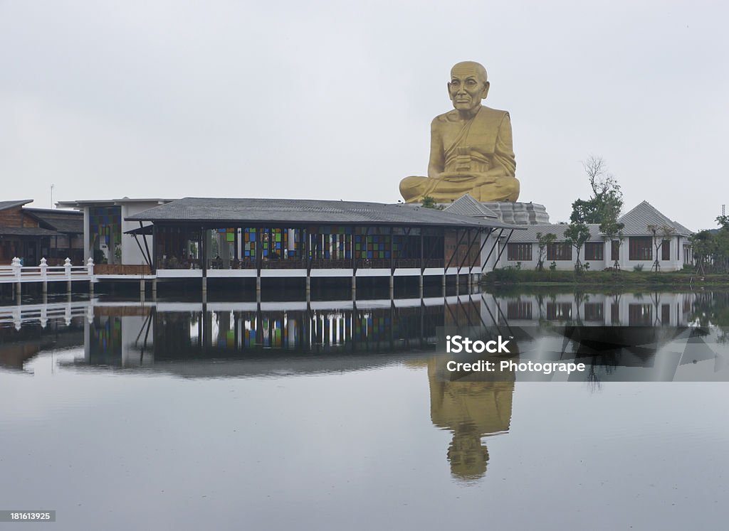 Big monje estatua - Foto de stock de Antigualla libre de derechos