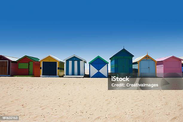 Helle Und Farbenfrohe Häuser Auf Weißem Sand Beach Stockfoto und mehr Bilder von Abwesenheit - Abwesenheit, Architektur, Australien