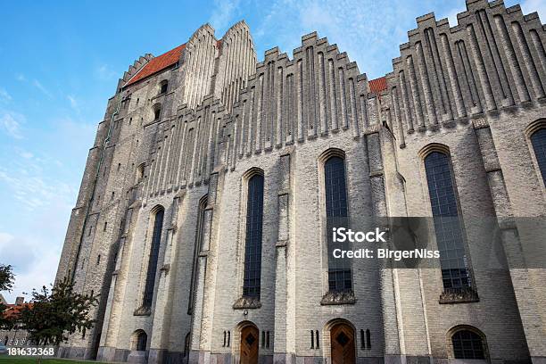 Iglesia Grundtvig Copenhague Dinamarca Foto de stock y más banco de imágenes de Copenhague - Copenhague, Iglesia, Cristianismo