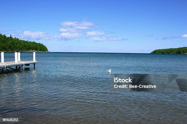 Foto de Enterradas Bay Perto Tobermory Ontário Canadá e mais fotos de stock de Azul - Azul, Baía, Canadá