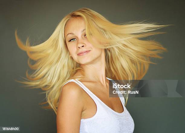 Cabelo E Beleza - Fotografias de stock e mais imagens de Adulto - Adulto, Bailarina, Beleza