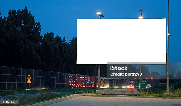 Ad Bilboard На Город — стоковые фотографии и другие картинки Афиша - Афиша, Без людей, Белый