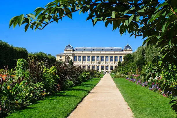 Jardin de Plantes - main botanical garden in France. The exterior of the Grande Galerie de l'évolution (Great Evolution Galery), part of the National museum of the natural history