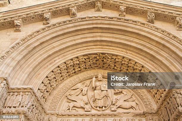 St Trophime Kirche Portal Detail Stockfoto und mehr Bilder von Alt