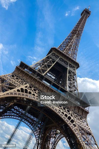 Torre Eiffel - Fotografias de stock e mais imagens de Antigo - Antigo, Arquitetura, Aço