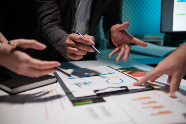 istock Discuss startup business with the team at the office, Work together as a team, Explaining the report at the meeting, 1816695100