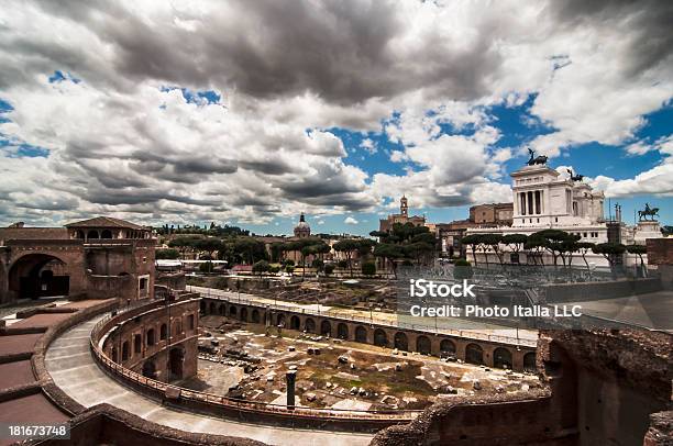 Roman Forum Stockfoto und mehr Bilder von Alt - Alt, Architektur, Archäologie