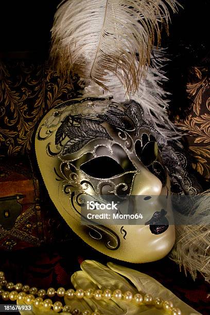Венецианская Маска — стоковые фотографии и другие картинки Венецианская маска - Венецианская маска, Вертикальный, Вечеринка
