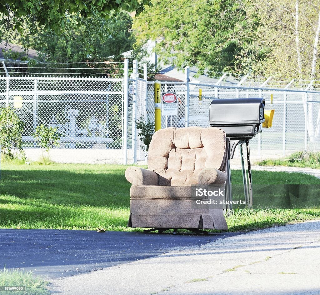 의자 앞의 연석 - 로열티 프리 0명 스톡 사진
