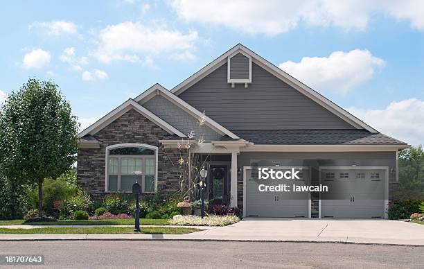 Small House With Two Car Garage Stock Photo - Download Image Now - House, Midwest USA, Residential Building