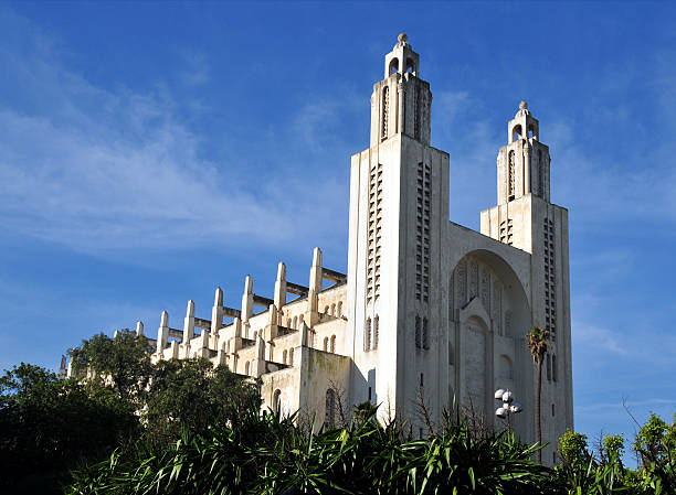 Casablanca, Morocco: Cathedral of the Sacred Heart, now used as an exhibition centre - Cathédrale du Sacré-Cur - architect Paul Tournon - French Colonial architecture on Ligue Arabe park - photo by M.Torres