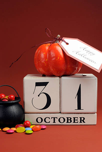 istock Happy Halloween save the date calendar for October 31 181723716
