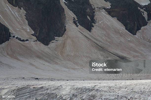 Glaciar De Montaña Foto de stock y más banco de imágenes de Aire libre - Aire libre, Azul, Clima