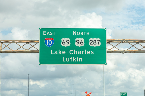 on interstate 10 east direcktion Lake Charles, Loouisiana, USA