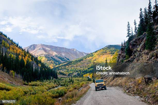 ジープで Road - 山のストックフォトや画像を多数ご用意 - 山, 四輪駆動車, コロラド州