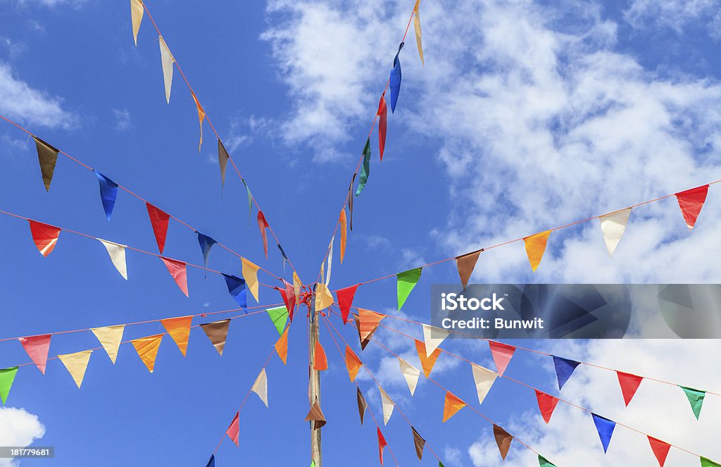 Campeonatos com céu azul - Foto de stock de Amarelo royalty-free