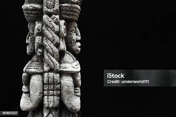 Antica Statua Di Maya - Fotografie stock e altre immagini di Archeologia - Archeologia, Civiltà Maya, Collezione