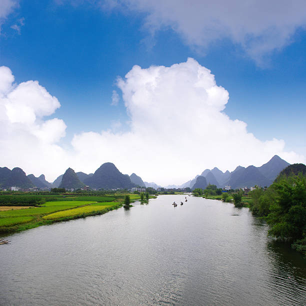 istock China Guilin rafting 181807789