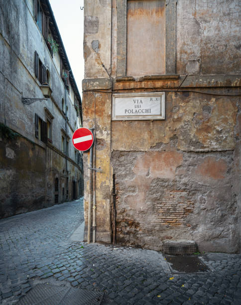 istock Rustic street corner, Rome Italy 1818400088
