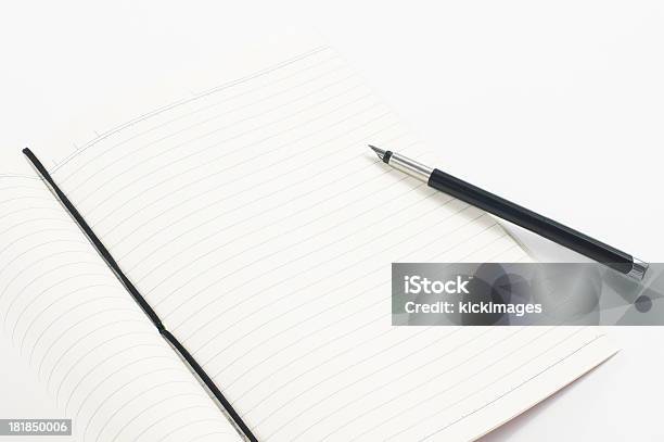 Prendere Appunti Su Blocco Note - Fotografie stock e altre immagini di Aperto - Aperto, Arte, Cultura e Spettacolo, Articolo di cancelleria