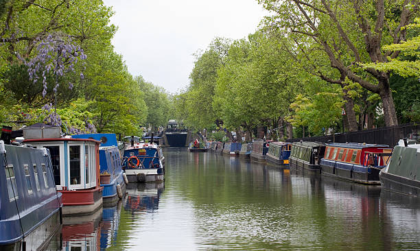 istock Canal Life - Little Venice, London 181851354