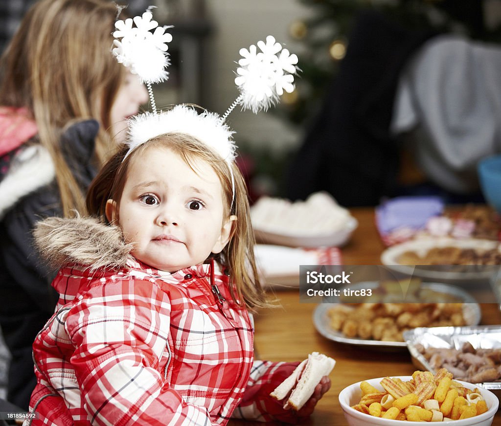 Chica tres años de edad en las fiestas de Navidad - Foto de stock de 2-3 años libre de derechos
