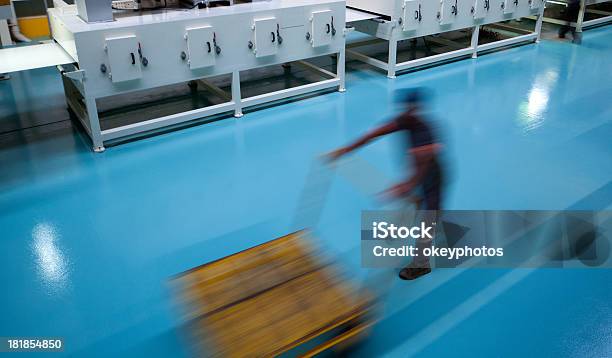 Piezas De La Máquina De Fábrica Foto de stock y más banco de imágenes de Acero - Acero, Aluminio, Arreglo