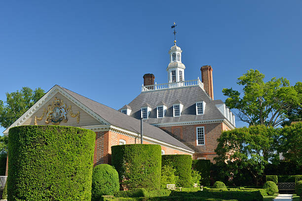 istock Governor's Palace in Williamsburg 181859146