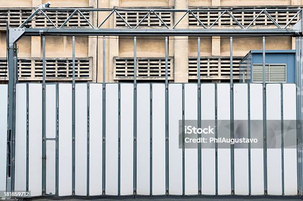 Main Tore Zum Gefängnis In Der Japanischen Stadt Osaka Stockfoto und mehr Bilder von Gefängnis