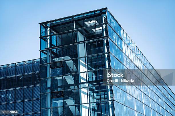 Moderne Bürogebäude Stockfoto und mehr Bilder von Architektur - Architektur, Bauwerk, Blau
