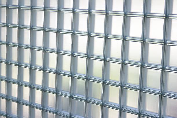 istock glass blocks wall - Glasbausteine Wand 181860095