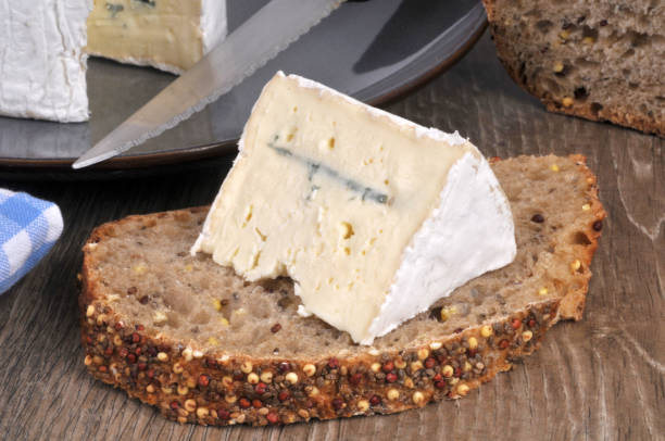 istock Piece of blue cheese on a slice of bread 1818609511