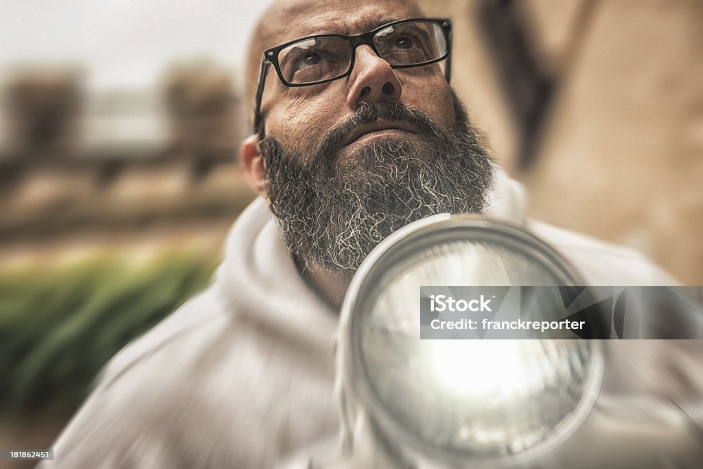 En funcionamiento rápidamente con su carrera - Foto de stock de Adulto libre de derechos